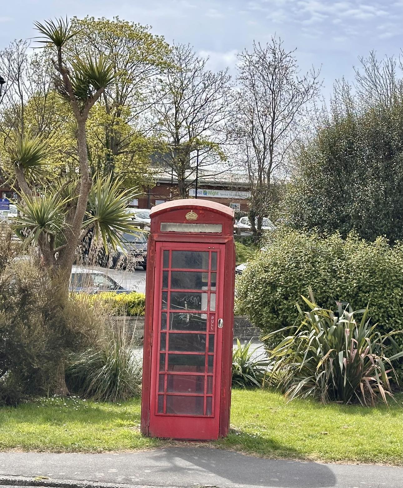 Red telephone box at Moa Place, Freshwater